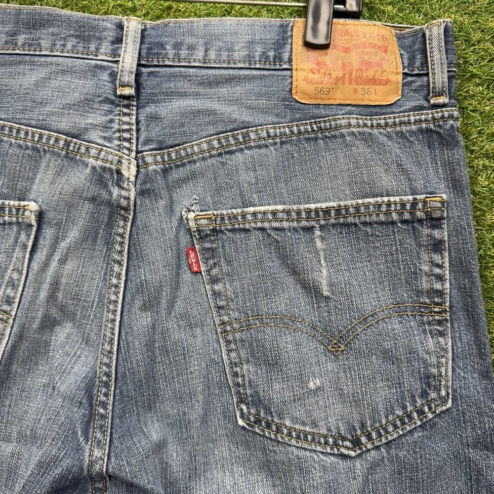 Levis shop confidence